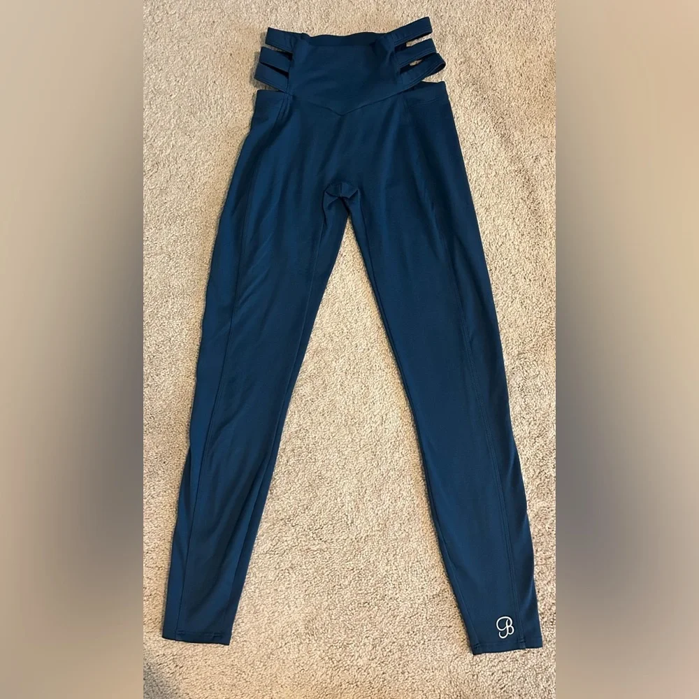 Bombshell Sportswear Savage Leggings - Picture 9 of 9